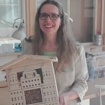 Die GRÜNE Bezirkstagskandidatin Annemarie Probst besucht die Mutmacher